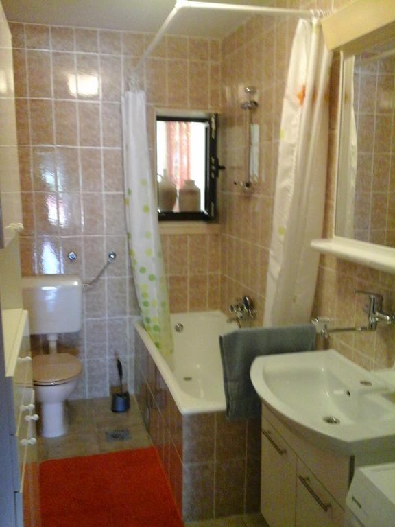 לומבארדה Apartments Tomovic מראה חיצוני תמונה